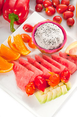 Image showing mixed plate of fresh sliced fruits
