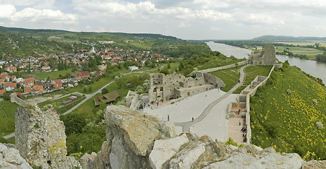 Image showing Devin castle