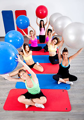 Image showing Young people in the fitness club