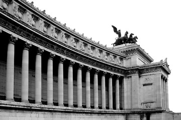 Image showing The Vittorio Emanuelle monument in Rome