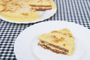 Image showing White chocolate cake