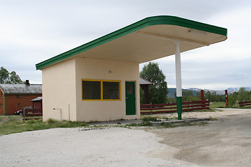 Image showing gas station