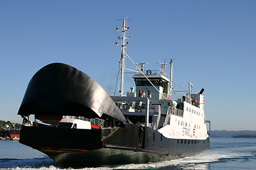 Image showing Ferry docking