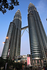 Image showing petronas tower 