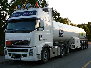 Image showing Volvo FH16