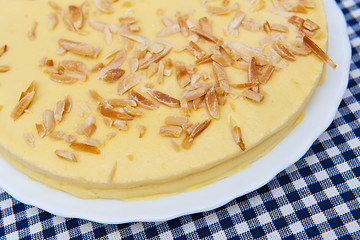 Image showing White chocolate cake