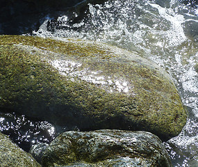 Image showing Stones and water