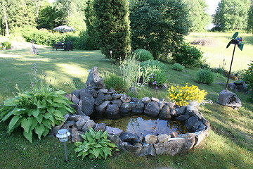 Image showing Bird bath