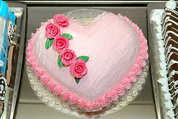 Image showing Pink cake