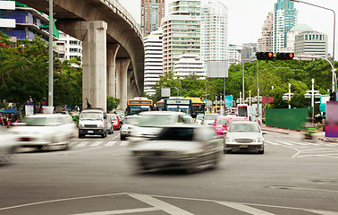 Image showing Slow-moving traffic on street