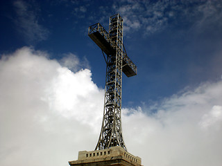 Image showing Cross monument