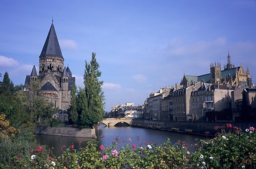 Image showing Temple Neuf church and St Etienne cathedral, Metz