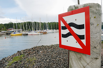 Image showing parking sign at the harbor 