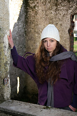 Image showing  beautiful woman in an autumn park 