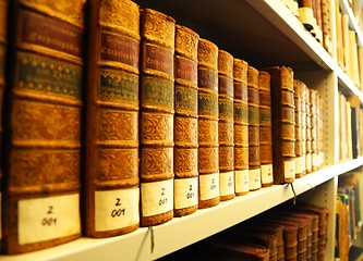 Image showing old books in library