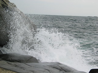 Image showing Breaking waves