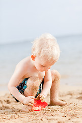 Image showing toddler at a beach