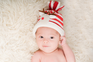 Image showing Newborn baby in chritstmas hat