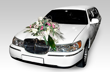 Image showing White wedding limo