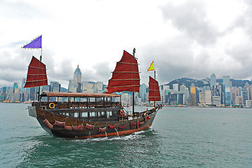 Image showing Hong Kong harbour with tourist junk