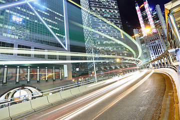 Image showing Traffic through the city at night