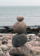 Image showing round stones on the beach