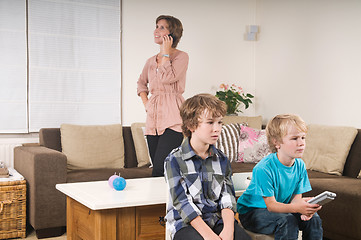 Image showing Children watching tv
