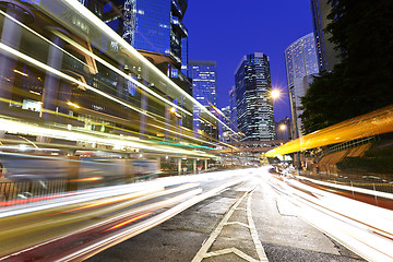 Image showing Traffic through the city at night