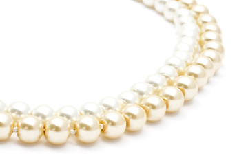 Image showing Beautiful pearl necklace