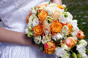 Image showing Wedding bouquet of orange roses