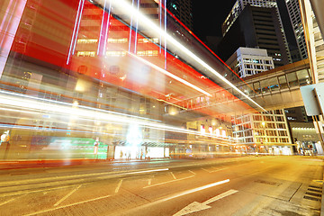 Image showing Traffic through the city at night