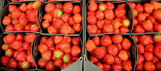 Image showing red strawberries