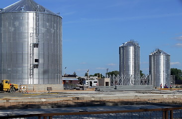 Image showing Tank for water