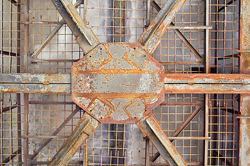 Image showing rusty metal structure 