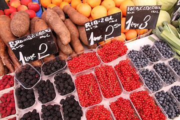 Image showing Fruit market