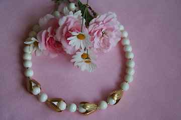 Image showing Beautiful necklace