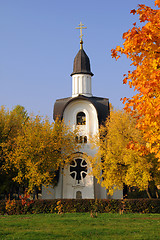 Image showing White Chapel in the Fall