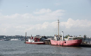 Image showing new york pier on hudson river