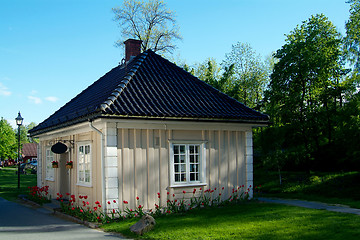 Image showing Small wooden house