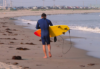 Image showing Surfer on the beach