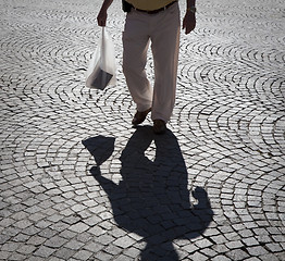 Image showing Urban senior shopping