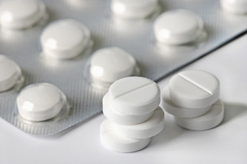 Image showing white pills