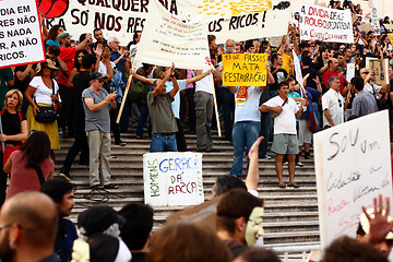 Image showing Protesters invade the parliament staircase