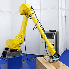 Image showing Logistic robot