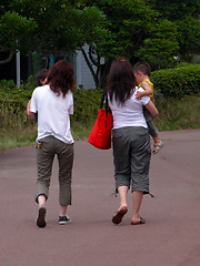 Image showing Mothers and kids