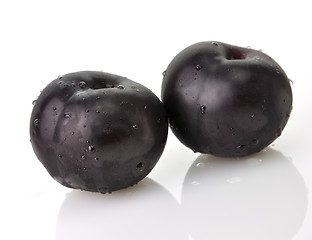 Image showing black plums