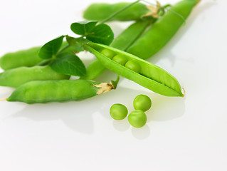 Image showing green pea pods