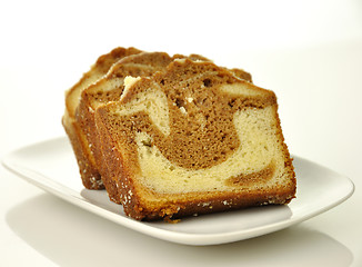 Image showing sliced loaf cake