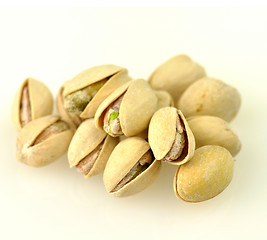 Image showing pistachio nuts