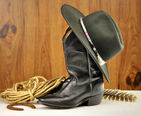 Image showing black cowboy hat and boots 